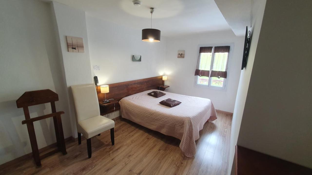 Hotel Du Roc Кастелан Екстериор снимка