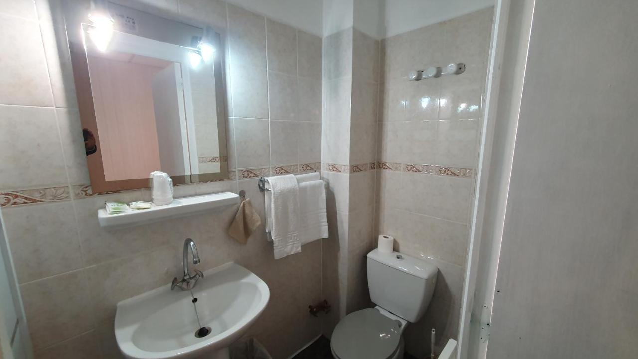 Hotel Du Roc Кастелан Екстериор снимка